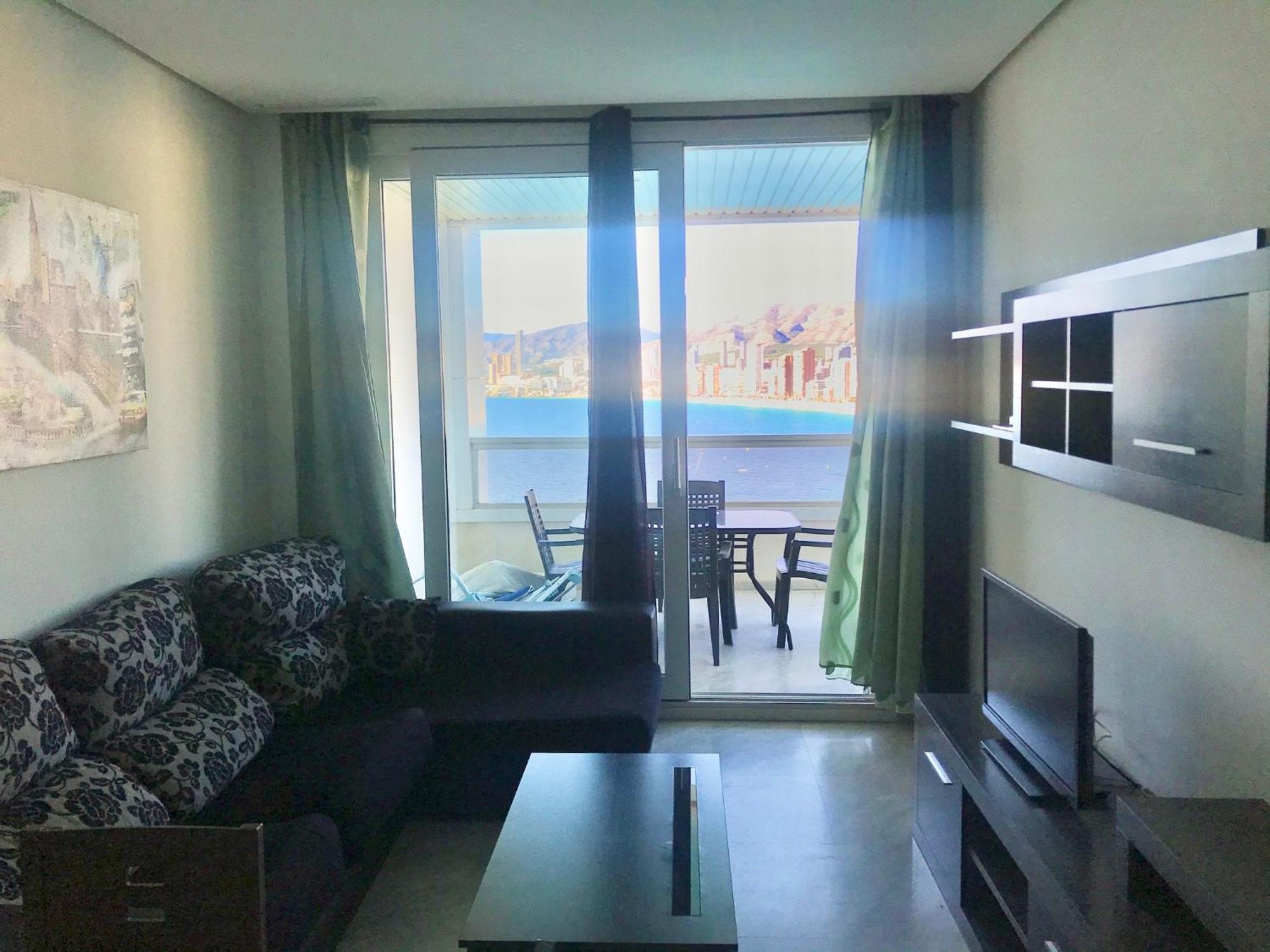 Gemelos 28 Blueline Benidorm Oda fotoğraf