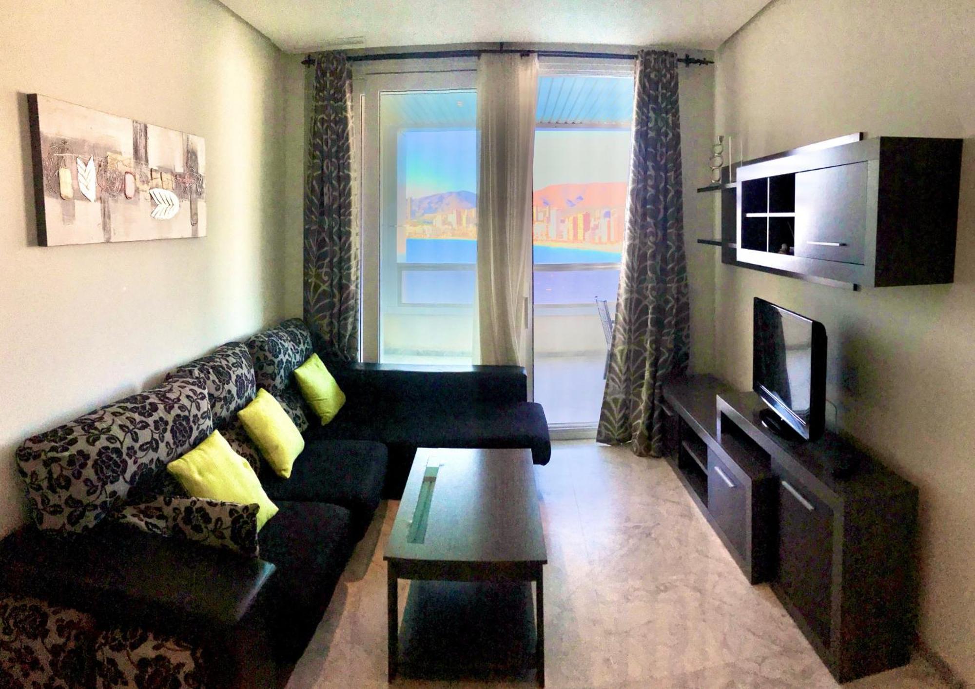 Gemelos 28 Blueline Benidorm Oda fotoğraf